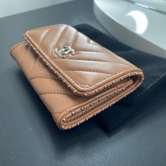 Tan Studded Chanel O-card wallet - Picture 7 of 7